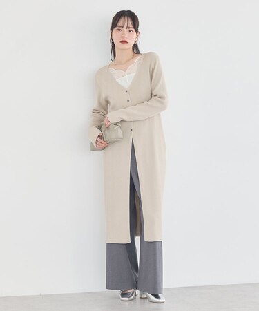 Vネックニットワンピース