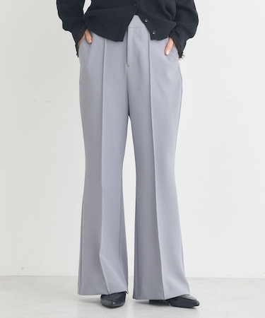 センターシームフレアパンツ