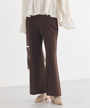 センターシームフレアパンツ