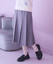 タックプリーツミディスカート