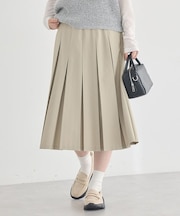 タックプリーツミディスカート