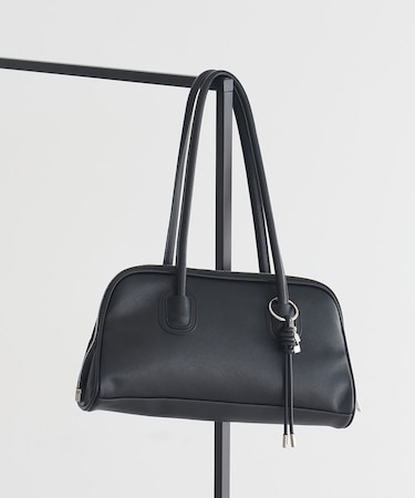 チャーム付きオブロングボストン