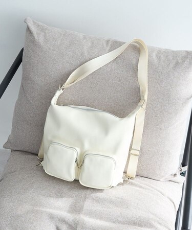 Wポケット３WAYショルダーバッグ