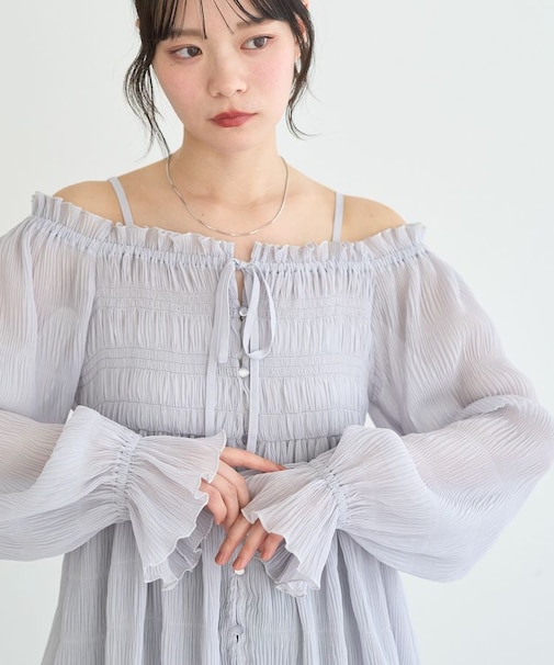 シャーリングフリルオフショルブラウス