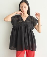 レース&ピンタックフレンチブラウス