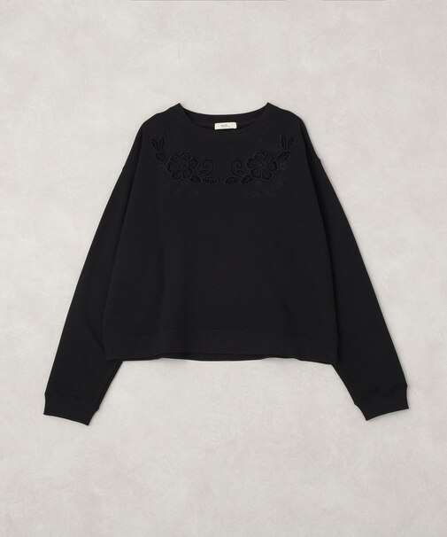 フラワーカットワーク刺繍スウェット