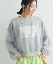 箔プリントチュール重ねプルオーバー