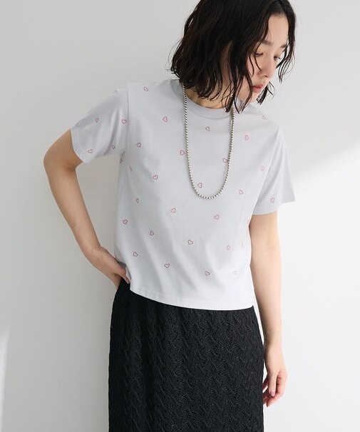 ・DOUBLE FLAGS ハート総柄刺繍TEE