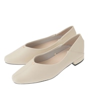 ・minia センターシーム金具付パンプス