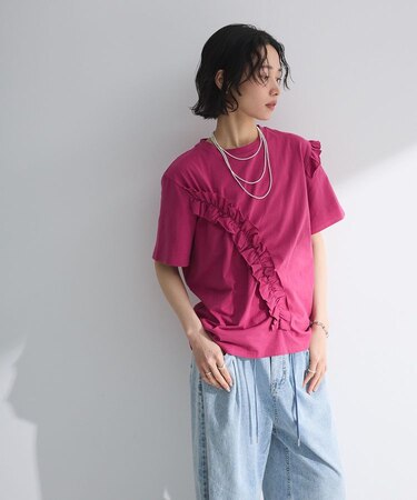 ・Petit Fleur アシンメトリーフリルTEE