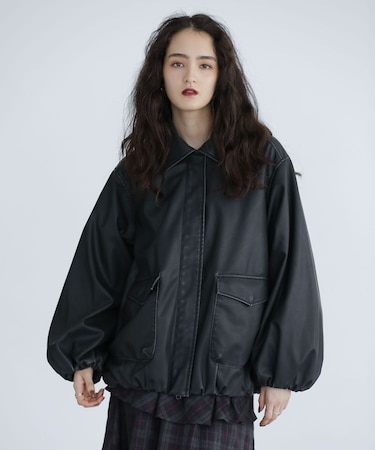 ■ESCAR フェイクレザーバルーンブルゾン