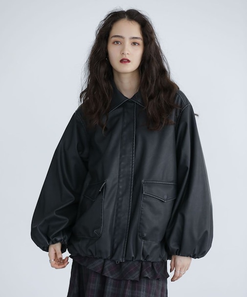 ■ESCAR フェイクレザーバルーンブルゾン