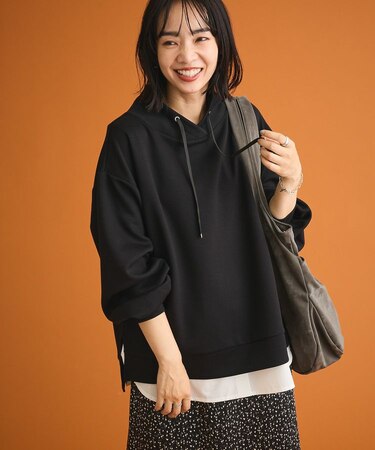 ダンボール抜け衿プルオーバー