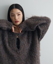 前後2wayキーネックシャギーニット