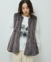 ・ELENCARE DUE ペプラムフェイクファーベスト