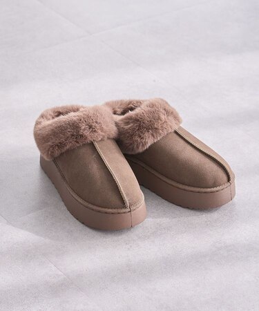 ・minia フェイクムートンスリッポン