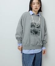 オーバーサイズロゴ裏毛プルオーバー