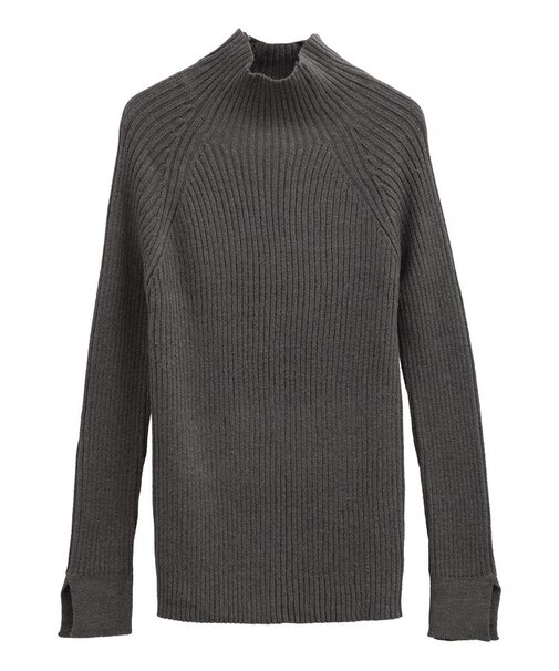 ・Petit Fleur ボトルネックリブニット