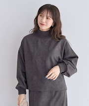 ・ELENCARE DUE エンボスプルオーバー