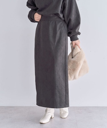 ・ELENCARE DUE エンボスナロースカート