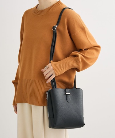 andmikka.三層ミニショルダーバック