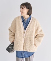 Vネックボアカーディジャケット