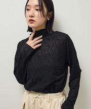 レースハイネックプルオーバー