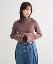 ・swing by 袖パールボタンフレアリブニット