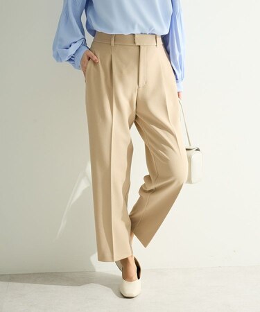 O.きれいシルエットテーパードパンツ