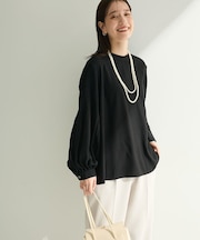 O.袖プリーツブラウス