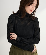 プリーツレースハイネックプルオーバー