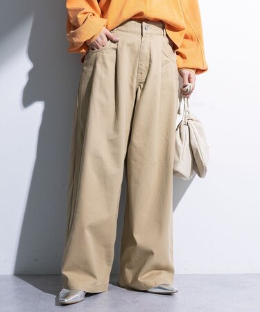 チノタックワイドパンツ