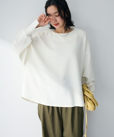 袖スリットカットプルオーバー