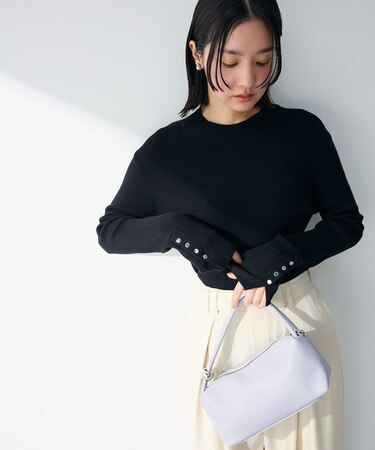 袖口金釦リブニットプルオーバー
