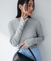 袖口金釦リブニットプルオーバー