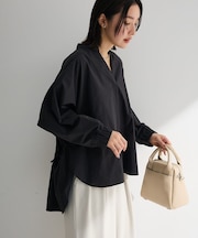 スキッパーブラウス