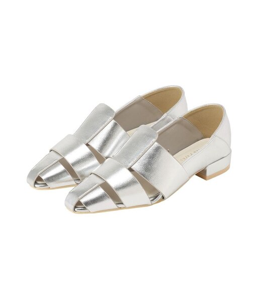 グルカバブーシュパンプス