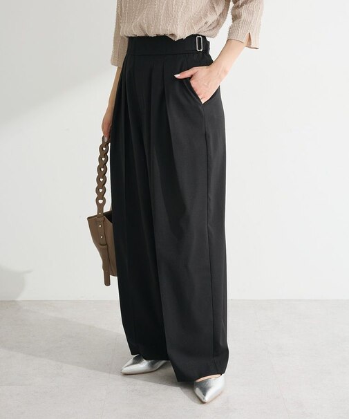 タックワイドパンツ