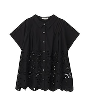 スカラップ刺しゅうブラウス