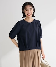 表面感裾タックブラウス