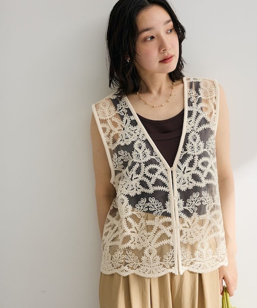 L'Appartement QUEENE AND BELLE レース刺繍ベスト レース刺繍ベスト｜グリーンパークスの通販｜&mall（アンドモール