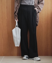 ピンタックフレアパンツ