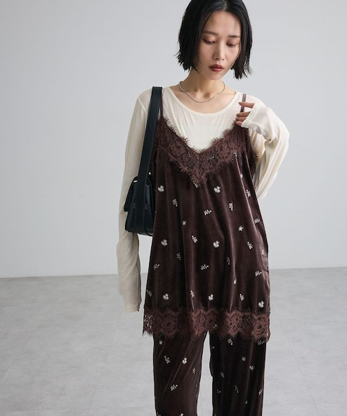 ベロア刺繍レースドッキングキャミビスチェ