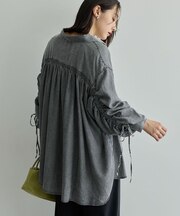 バックギャザーデニムシャツ