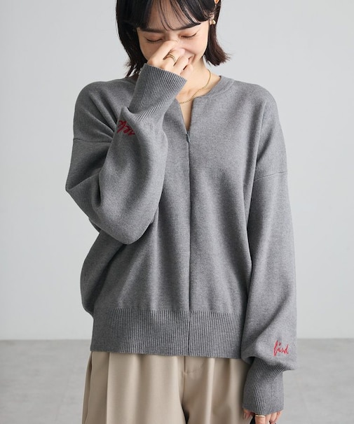 ハーフZIP袖刺繍ニットプルオーバー