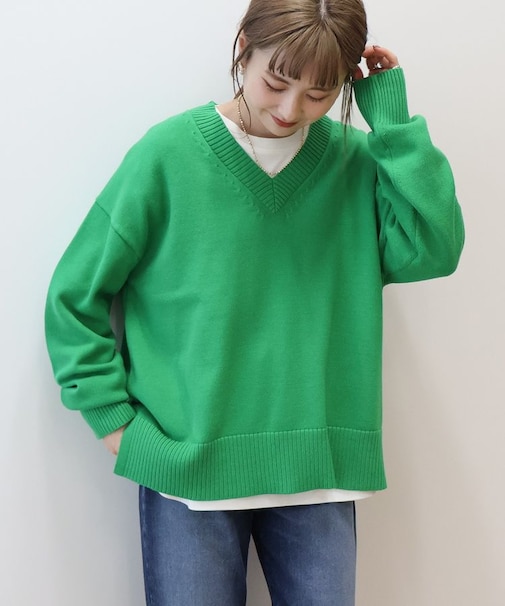Vネックニットプルオーバー