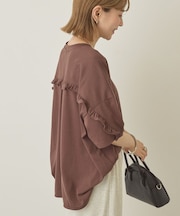 バックフリルラウンドカットプルオーバー