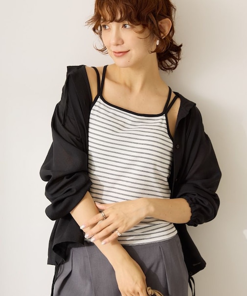 カップ付きバッククロスボーダーキャミソール