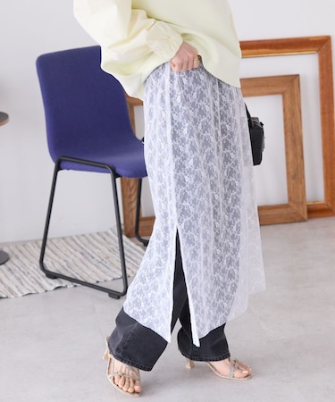 サイドスリットレーススカート