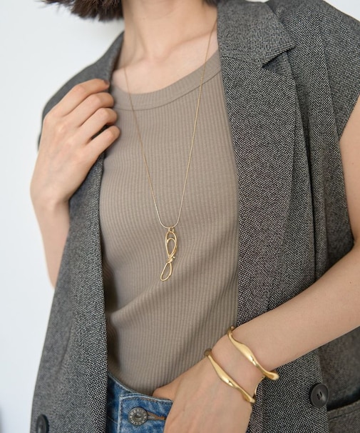 エイトノットネックレス